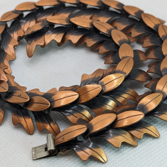 Mid Century Modern Modernist Copper Cascading Leaves Necklace - Picture 7 of 10